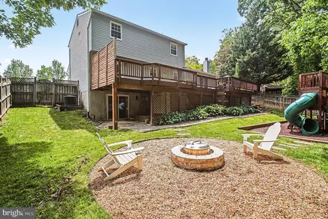 Exterior - 9770 Turnbuckle Dr, Burke, VA 22015 photo 6 of 7