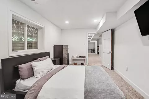 Bedroom - 9770 Turnbuckle Dr, Burke, VA 22015 photo 9 of 9