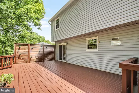 Exterior - 9770 Turnbuckle Dr, Burke, VA 22015 photo 3 of 7