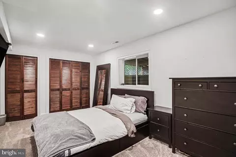 Bedroom - 9770 Turnbuckle Dr, Burke, VA 22015 photo 8 of 9