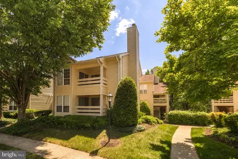 4551 Interlachen Ct #H, Alexandria, VA 22312