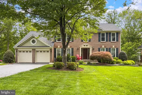15403 Martins Hundred Dr, Centreville, VA 20120