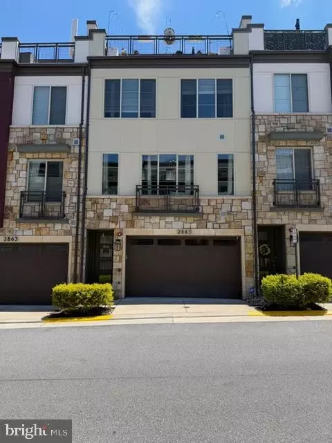 2865 Lowen Valley Rd, Alexandria, VA 22303