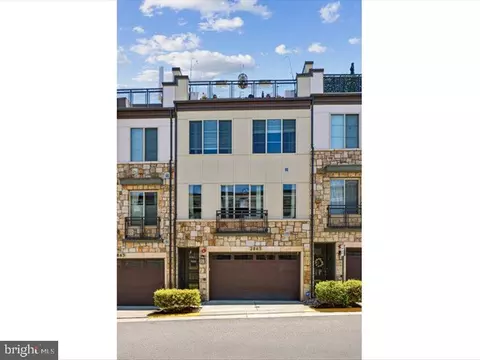2865 Lowen Valley Rd, Alexandria, VA 22303