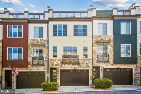 2865 Lowen Valley Rd, Alexandria, VA 22303