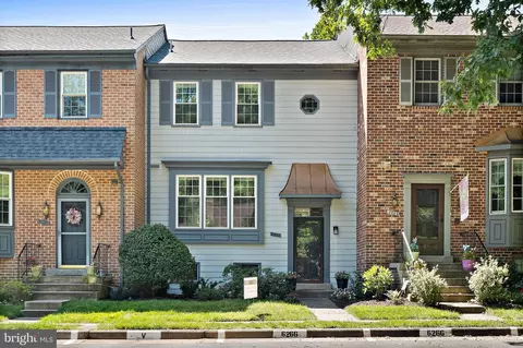2827 Kelly Sq, Vienna, VA 22181