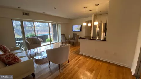 7829 Enola St #101, Mclean, VA 22102