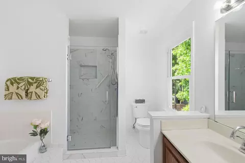 7100 Counter Pl, Burke, VA 22015 photo 32