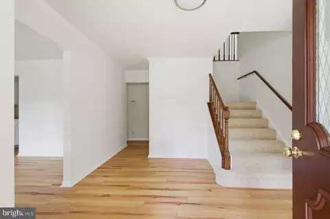7100 Counter Pl, Burke, VA 22015 photo 4