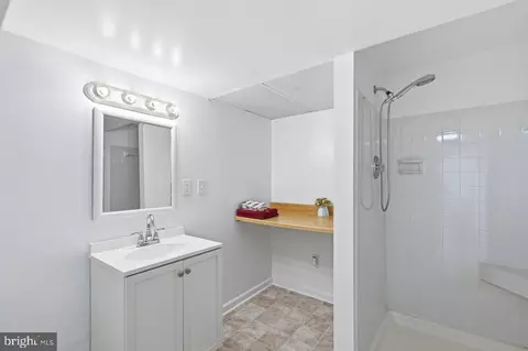 7100 Counter Pl, Burke, VA 22015 photo 46