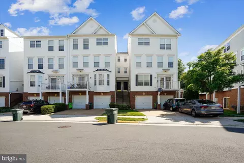 13514 Davinci Ln #61, Herndon, VA 20171