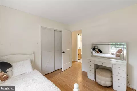 7001 Spur Rd, Springfield, VA 22153 photo 18