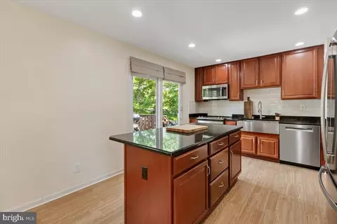 7001 Spur Rd, Springfield, VA 22153 photo 13