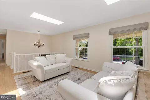 7001 Spur Rd, Springfield, VA 22153 photo 7