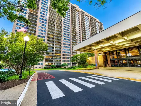 5501 Seminary Rd #1908S, Falls Church, VA 22041