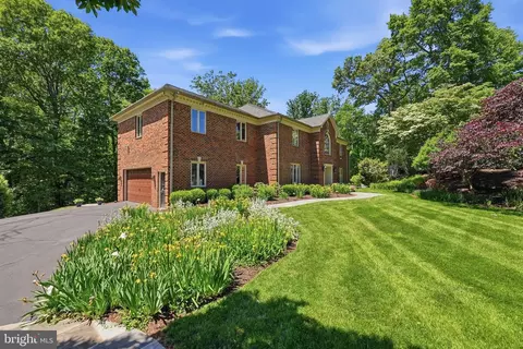 Other - 708 Potomac Knolls Dr, Mclean, VA 22102 photo 1 of 6