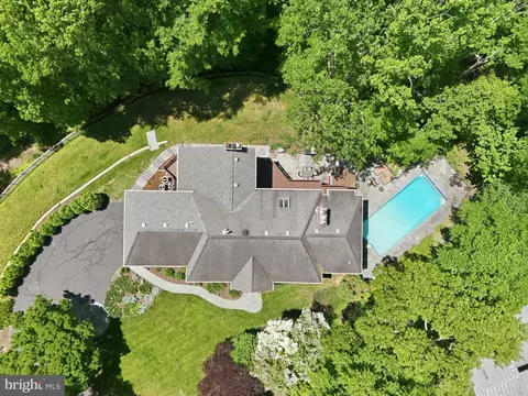 Other - 708 Potomac Knolls Dr, Mclean, VA 22102 photo 4 of 6