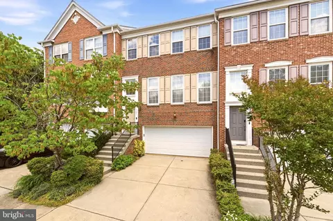 4093 Oak Village Lndg, Fairfax, VA 22033