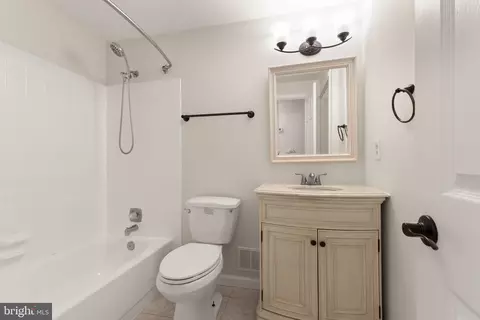 Bath - 8494 Summer Breeze Ln, Springfield, VA 22153 photo 2 of 5