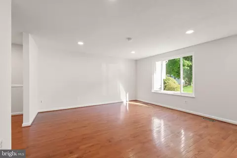 Living - 8494 Summer Breeze Ln, Springfield, VA 22153 photo 2 of 5