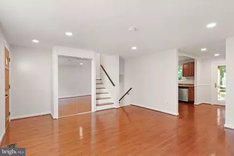 Living - 8494 Summer Breeze Ln, Springfield, VA 22153 photo 4 of 5
