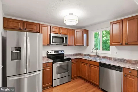 Kitchen - 8494 Summer Breeze Ln, Springfield, VA 22153 photo 1 of 1