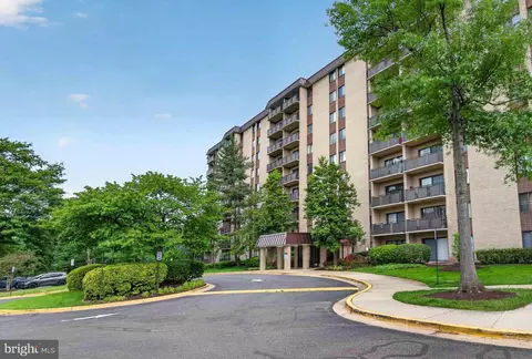 3101 S Manchester St #308, Falls Church, VA 22044