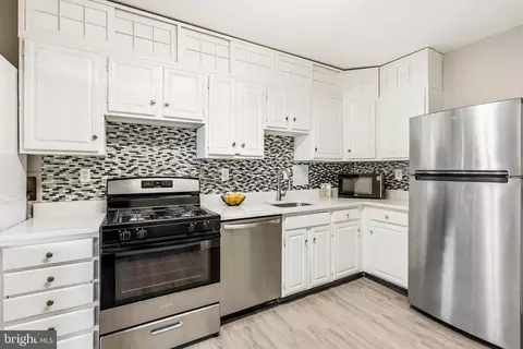 3701 S George Mason Dr #916N, Falls Church, VA 22041