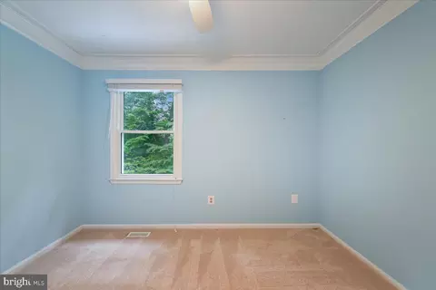Bedroom - 7592 Ruxton Dr, Springfield, VA 22153 photo 9 of 10