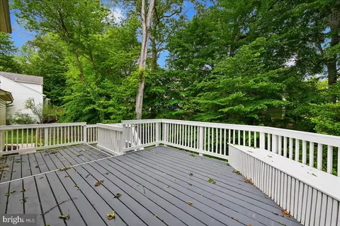 Exterior - 7592 Ruxton Dr, Springfield, VA 22153 photo 2 of 11
