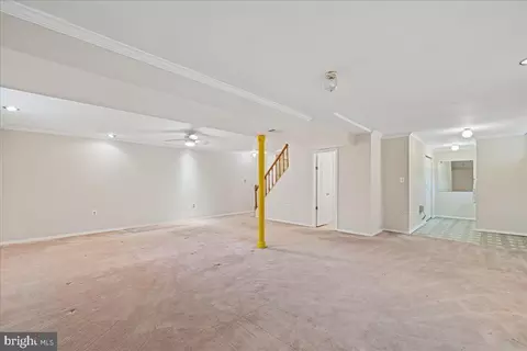 Living - 7592 Ruxton Dr, Springfield, VA 22153 photo 16 of 16