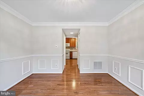 Entry Way - 7592 Ruxton Dr, Springfield, VA 22153 photo 3 of 5