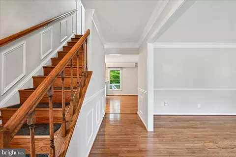 Entry Way - 7592 Ruxton Dr, Springfield, VA 22153 photo 4 of 5