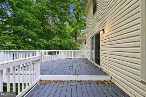 Exterior - 7592 Ruxton Dr, Springfield, VA 22153 photo 4 of 11