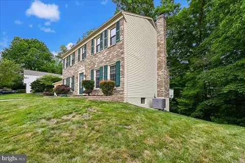 Exterior - 7592 Ruxton Dr, Springfield, VA 22153 photo 11 of 11
