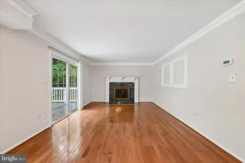 Living - 7592 Ruxton Dr, Springfield, VA 22153 photo 12 of 16