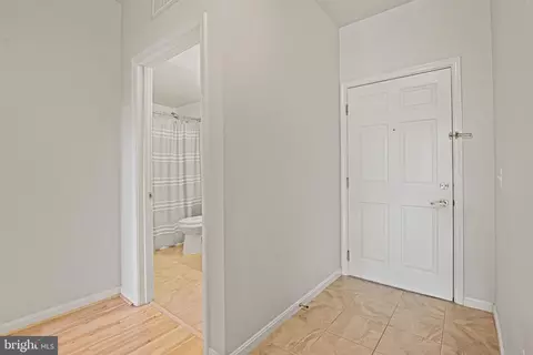 Entry Way - 1581 Spring Gate Dr #5314, Mclean, VA 22102 photo 1 of 1