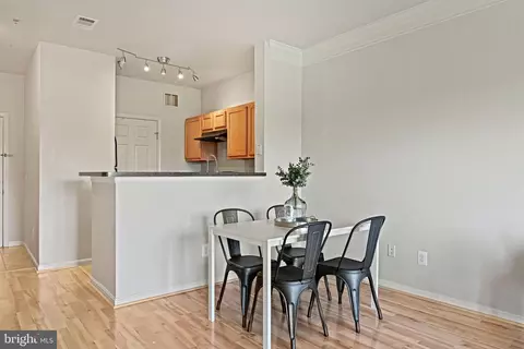 Dining - 1581 Spring Gate Dr #5314, Mclean, VA 22102 photo 1 of 1