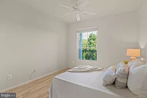 Bedroom - 1581 Spring Gate Dr #5314, Mclean, VA 22102 photo 4 of 4