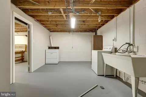 Other - 8712 Piccadilly Pl, Springfield, VA 22151 photo 11 of 12