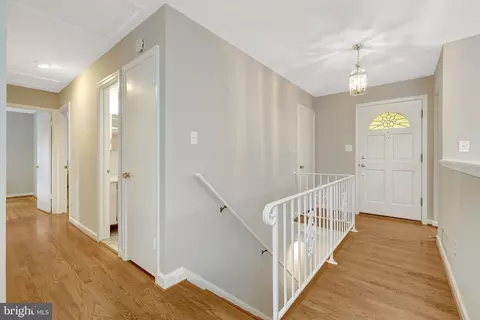 Entry Way - 8712 Piccadilly Pl, Springfield, VA 22151 photo 1 of 3