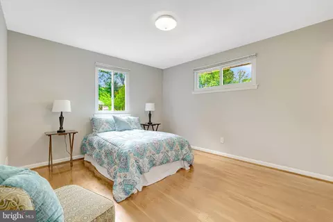 Other - 8712 Piccadilly Pl, Springfield, VA 22151 photo 5 of 12