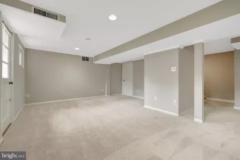 Other - 8712 Piccadilly Pl, Springfield, VA 22151 photo 6 of 12