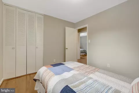 Bedroom - 8712 Piccadilly Pl, Springfield, VA 22151 photo 2 of 5
