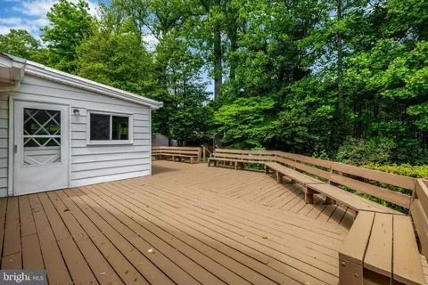 Exterior - 8712 Piccadilly Pl, Springfield, VA 22151 photo 7 of 17