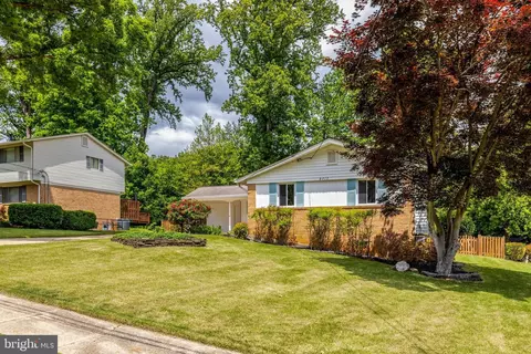 Exterior - 8712 Piccadilly Pl, Springfield, VA 22151 photo 3 of 17