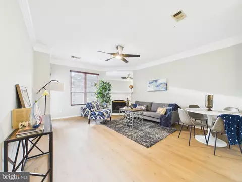 Living - 1601 Spring Gate Dr #1307, Mclean, VA 22102 photo 1 of 4