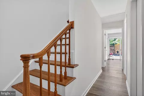 Entry Way - 5845 Rexford Dr #721, Springfield, VA 22152 photo 5 of 5