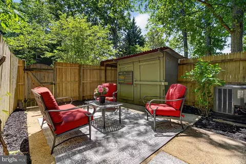 Exterior - 5845 Rexford Dr #721, Springfield, VA 22152 photo 2 of 6