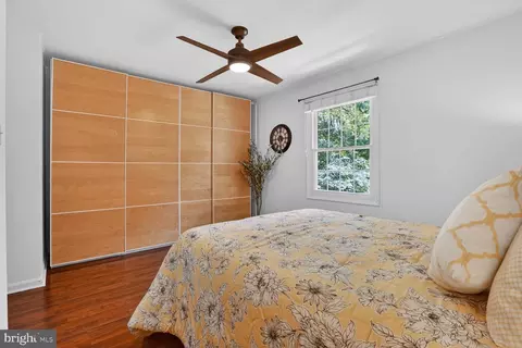 Bedroom - 5845 Rexford Dr #721, Springfield, VA 22152 photo 2 of 3